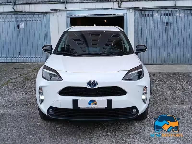 Usata Toyota Yaris Cross Business Edition 116 CV (85 kW) 2024 Bianco SUV