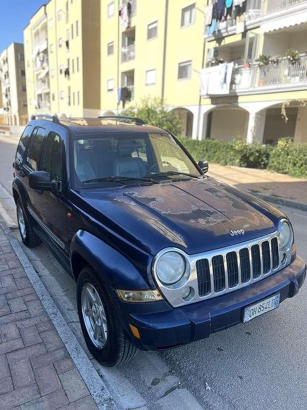 Usata Jeep Cherokee Limited 163 CV (119 kW) 2007 SUV