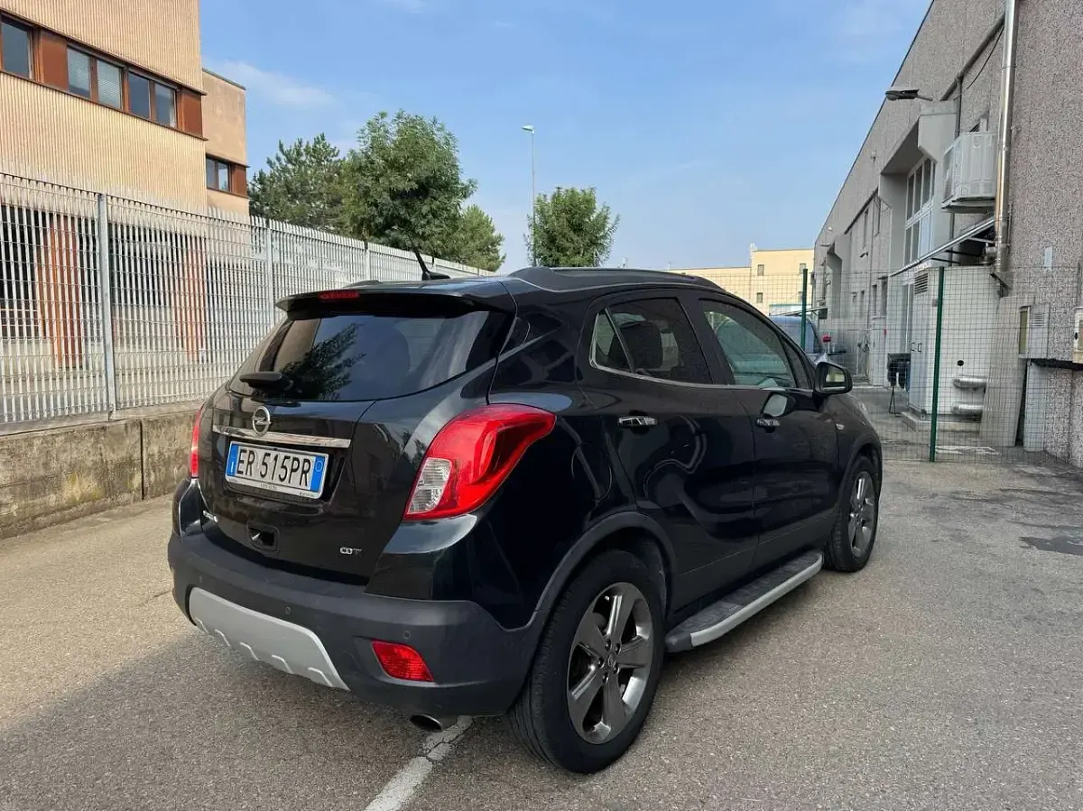 Usata Opel Mokka Cosmo 131 CV (96 kW) 2013 Nero SUV