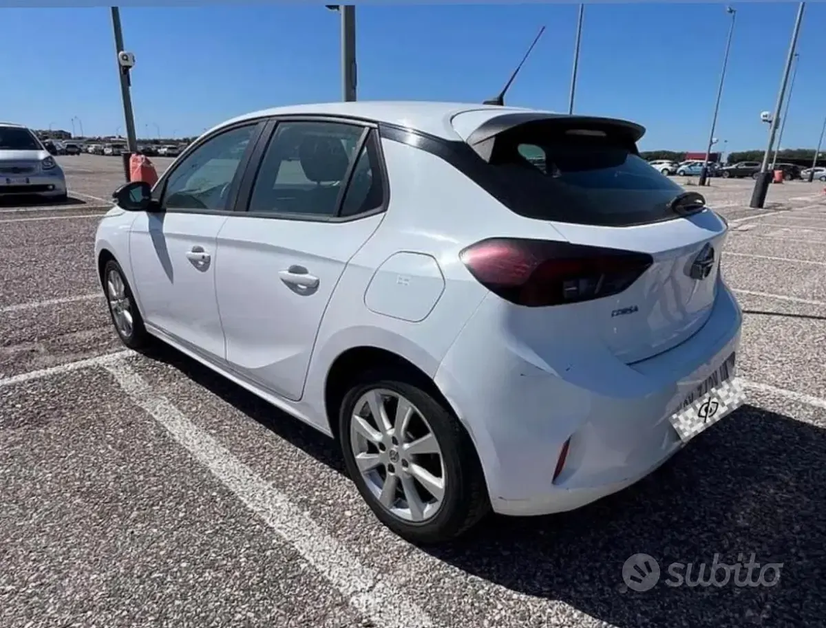 Usata Opel Corsa Edition 75 CV (55 kW) 2022 Bianco Utilitaria