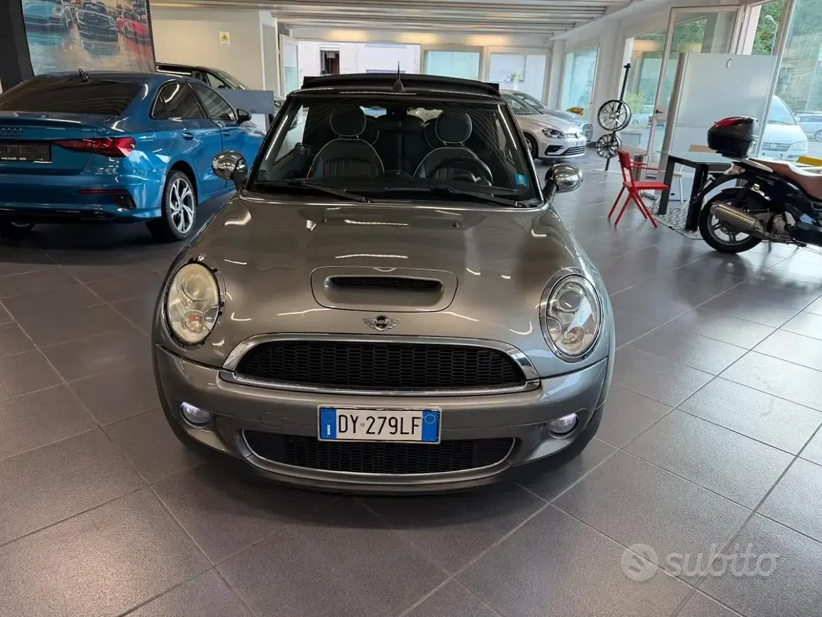 Usata Mini Cooper S Cabriolet 175 CV (128 kW) 2009 Cabrio
