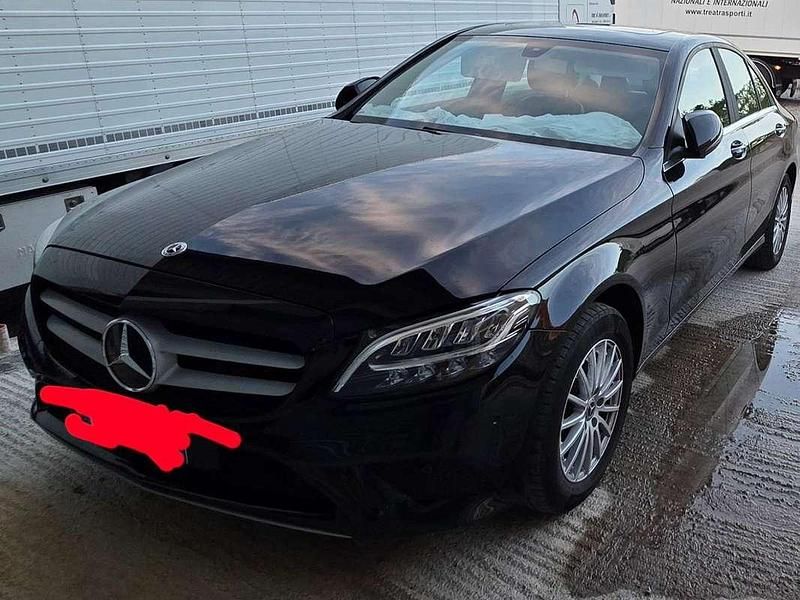 Usata Mercedes C200 160 CV (117 kW) 2019 Nero Berlina