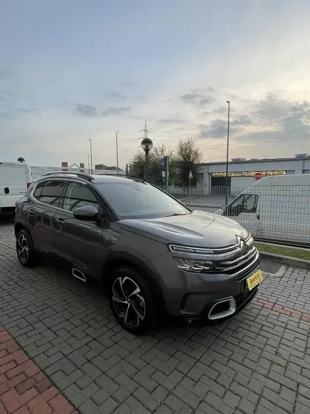 Usata Citroën C5 Shine 131 CV (96 kW) 2022 Grigio Berlina