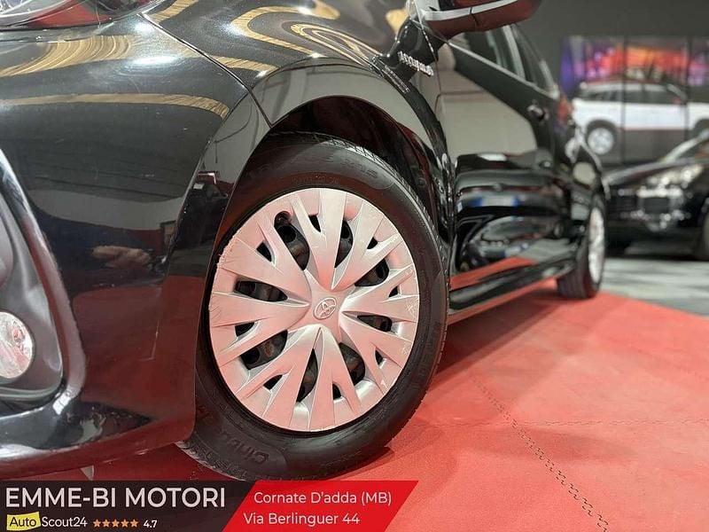 Second-hand Toyota Yaris Hybrid Active 116 CP (85 kW) 2021 Negru Hatchback