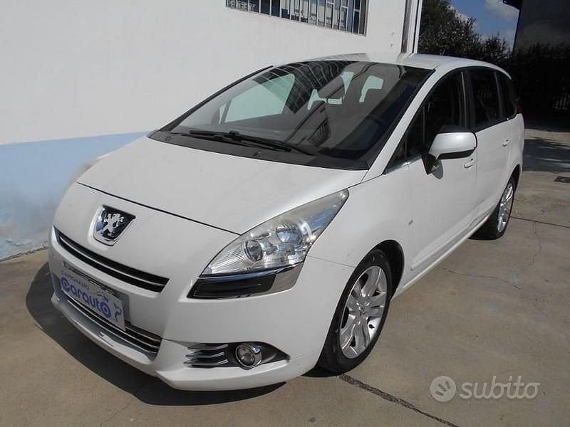 Usata Peugeot 5008 Active 163 CV (119 kW) 2012 Bianco Monovolume