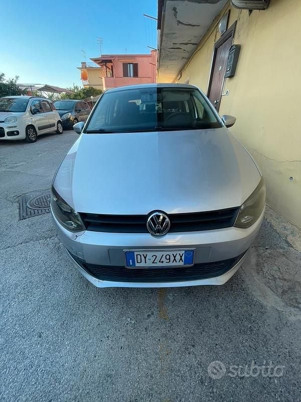 Usata VW Polo 60 CV (44 kW) 2010 Grigio Utilitaria