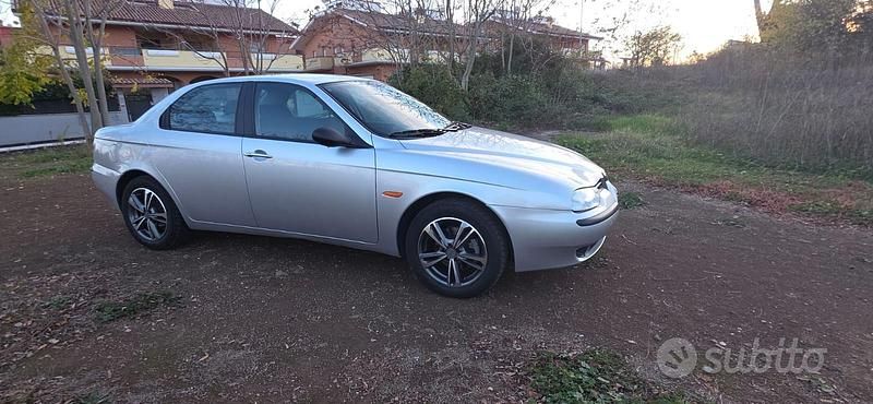 Usata Alfa Romeo 156 120 CV (88 kW) 1998 Grigio Berlina