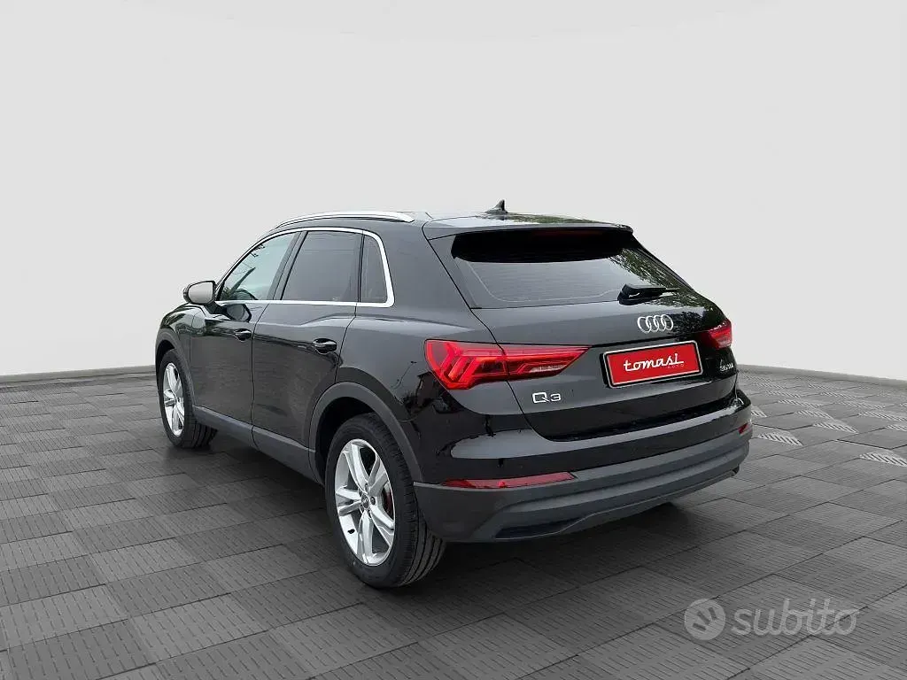 Usata Audi Q3 Business 150 CV (110 kW) 2023 Nero mythos SUV