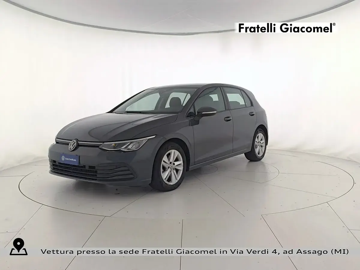 Usata VW Golf VIII Life 110 CV (80 kW) 2022 Berlina