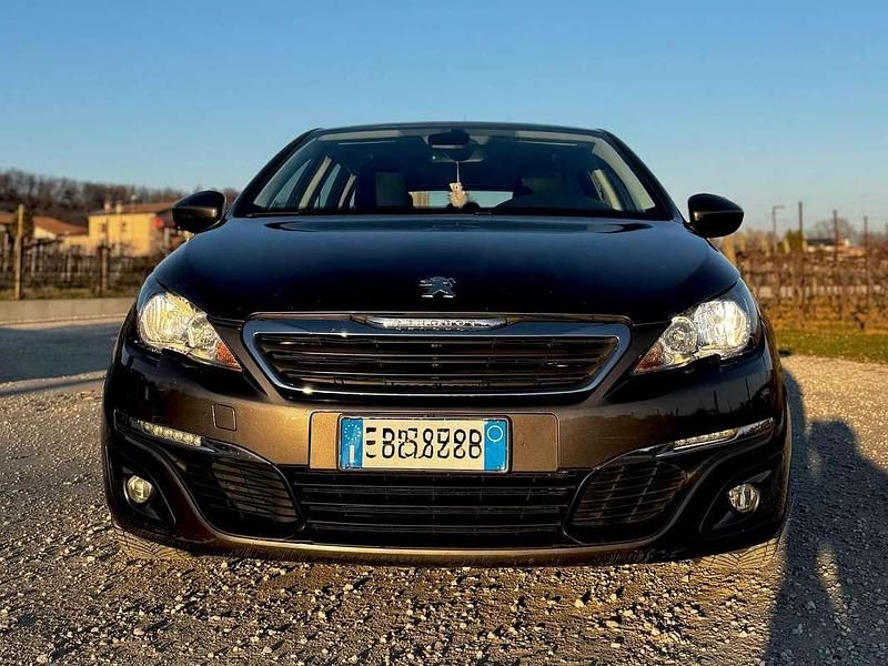 Usata Peugeot 308 Allure 120 CV (88 kW) 2015 Grigio Station wagon