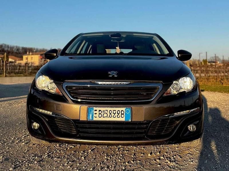 Usata Peugeot 308 Allure 120 CV (88 kW) 2015 Grigio Station wagon