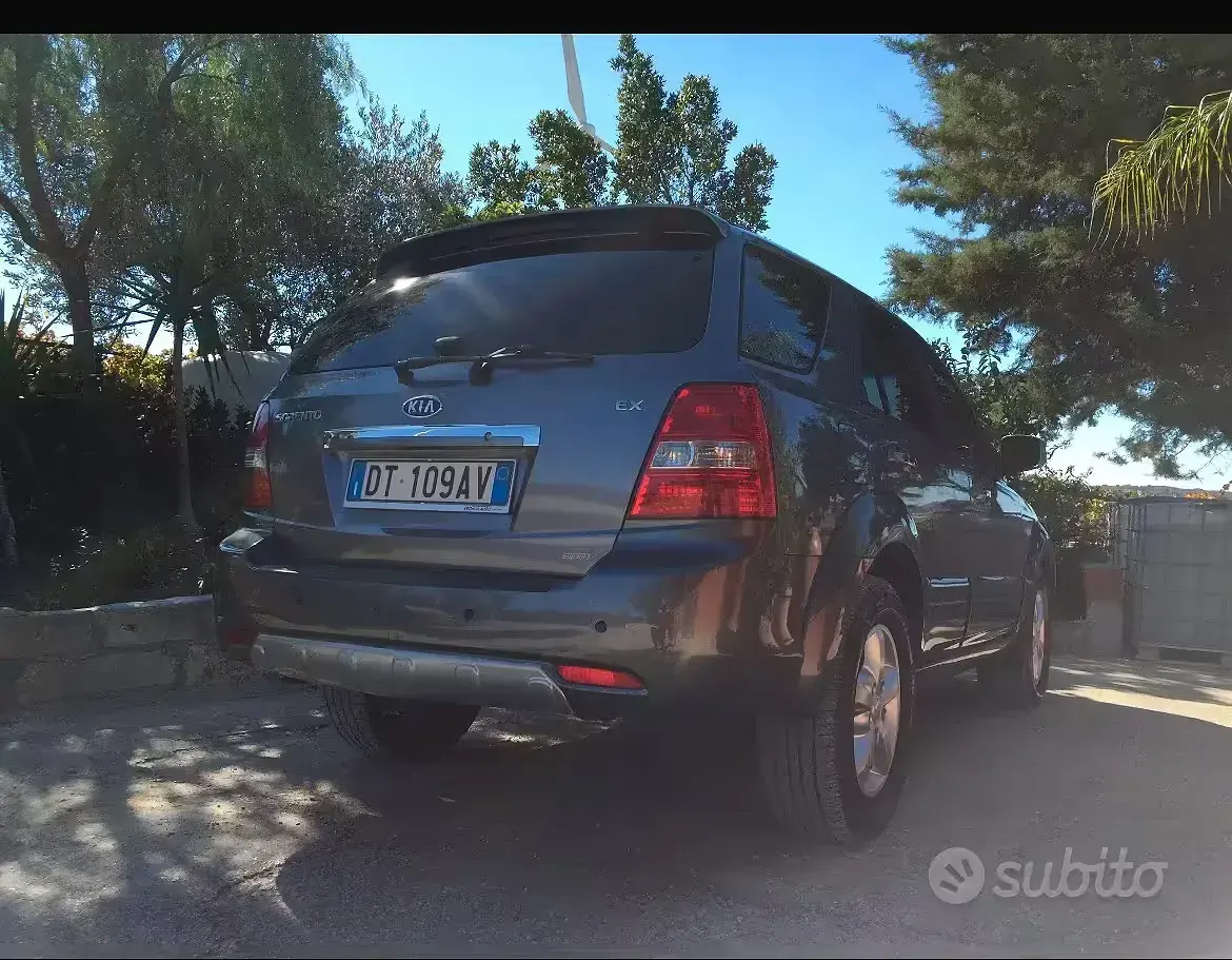Usata Kia Sorento 170 CV (125 kW) 2009 Grigio SUV