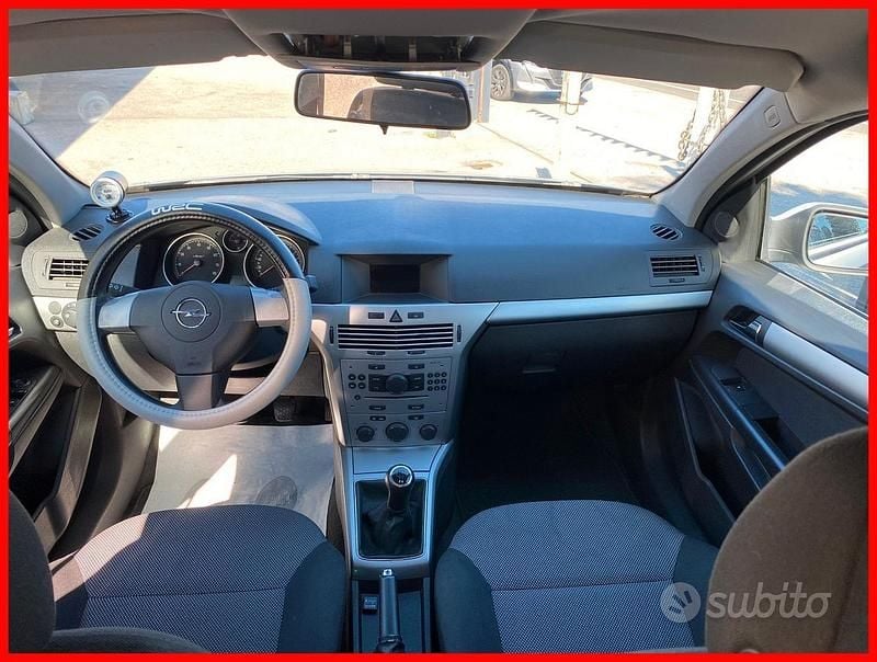 Usata Opel Astra Cosmo 115 CV (84 kW) 2010 Grigio Station wagon