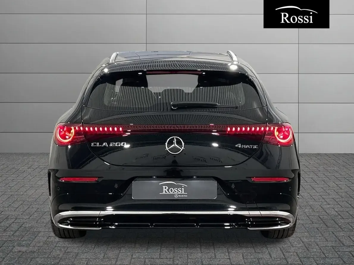 Nuova Mercedes CLA200 Shooting Brake 163 CV (119 kW) 2026 Nero Station wagon