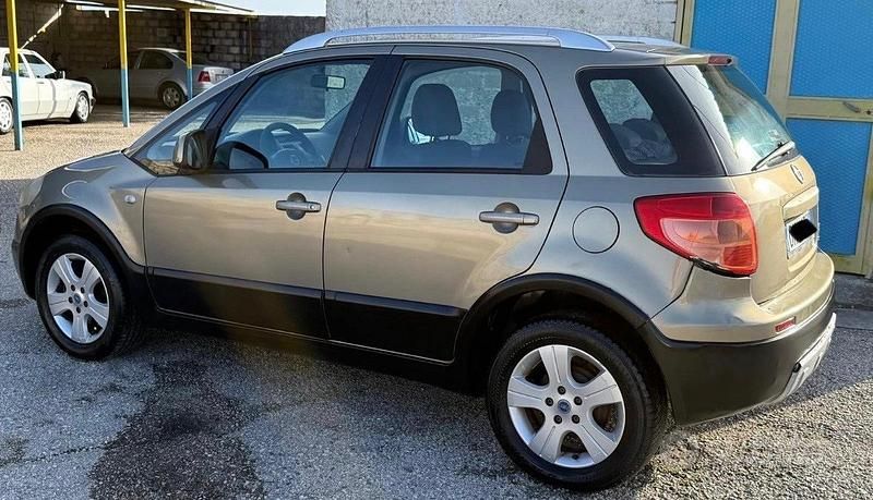 Occasion Fiat Sedici Dynamic 119 ch (87 kW) 2009 Jaune SUV