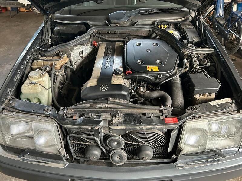 Usata Mercedes E300 Sportline 1991 Nero Coupé