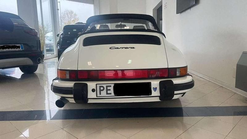 Usata Porsche 911 Carrera Cabriolet 218 CV (160 kW) 1987 Bianco Cabrio