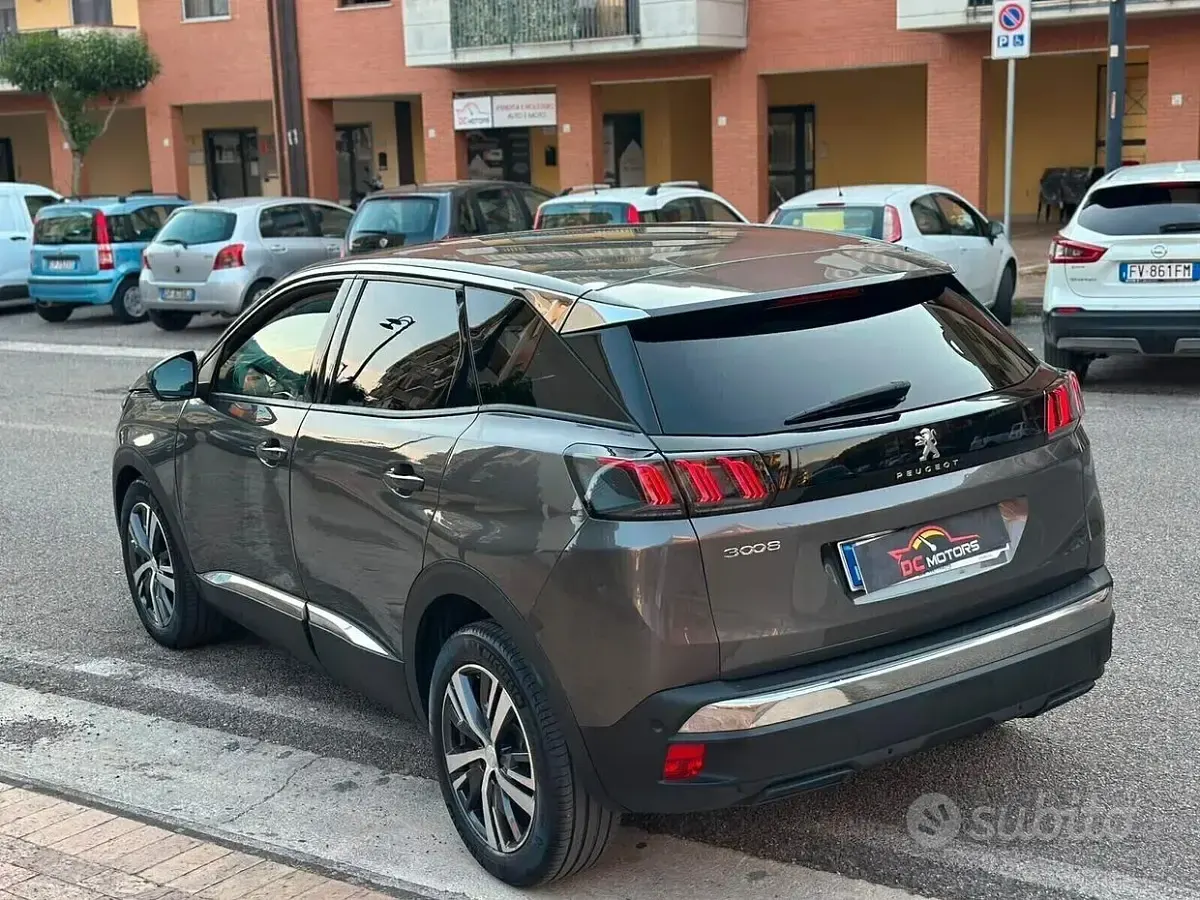 Usata Peugeot 3008 Allure 131 CV (96 kW) 2021 Grigio SUV