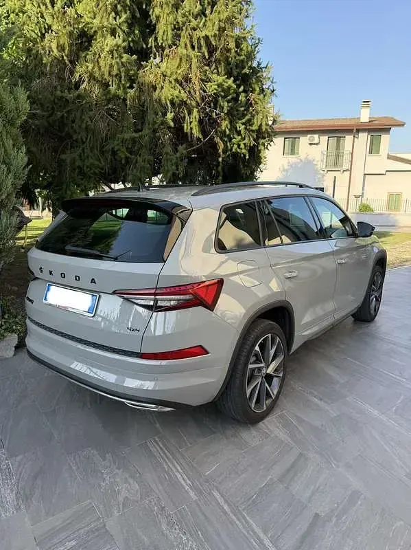 Usata Skoda Kodiaq SportLine 200 CV (147 kW) 2023 Grigio SUV