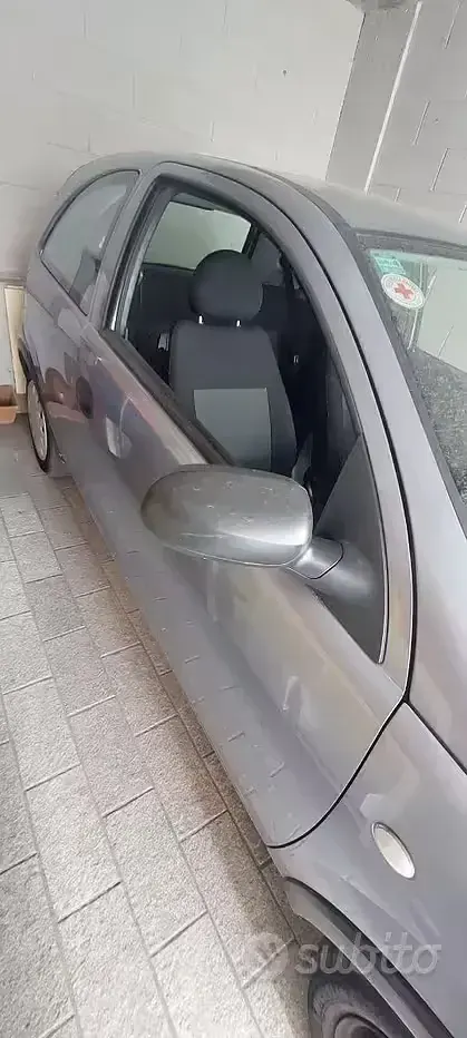 Usata Opel Corsa 60 CV (44 kW) 2006 Grigio Utilitaria