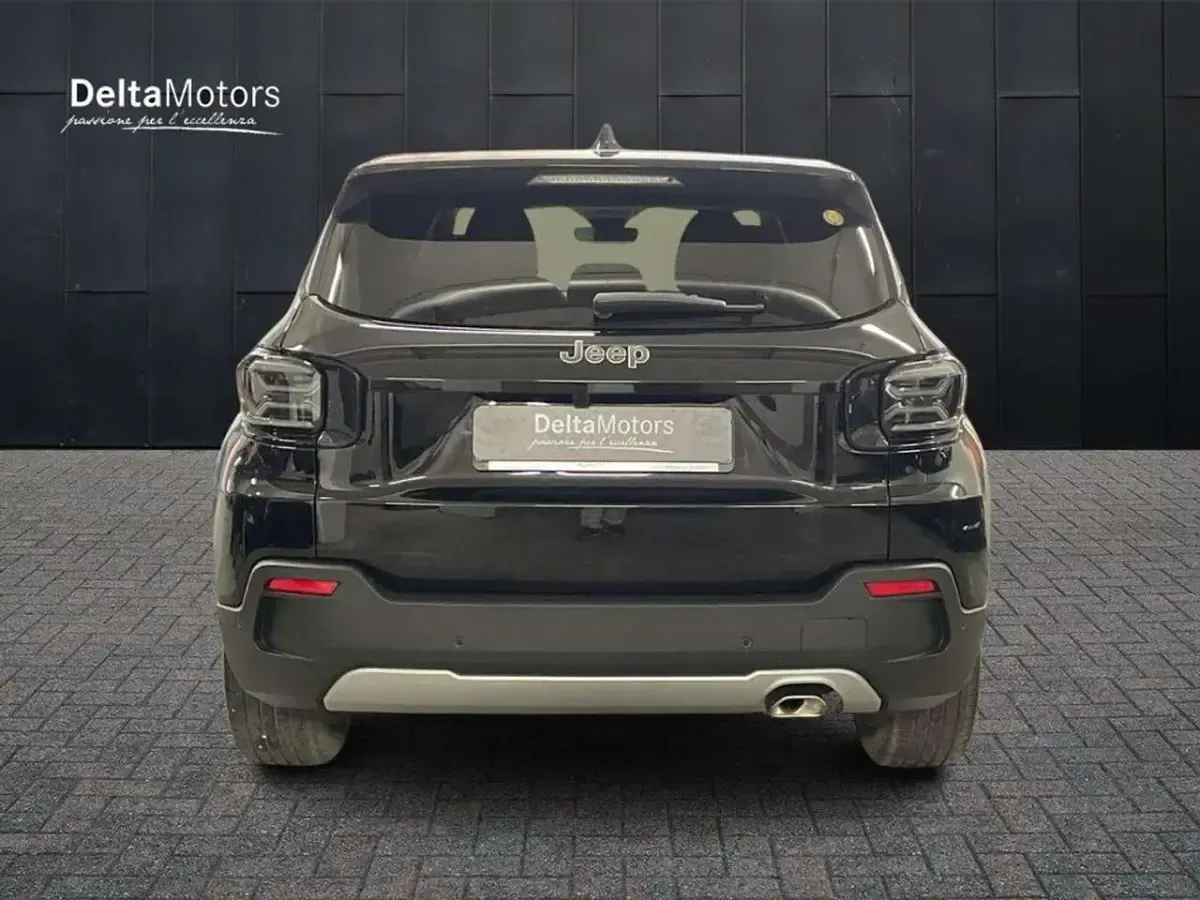 Usata Jeep Avenger Summit 101 CV (74 kW) 2023 Nero metallizzato SUV