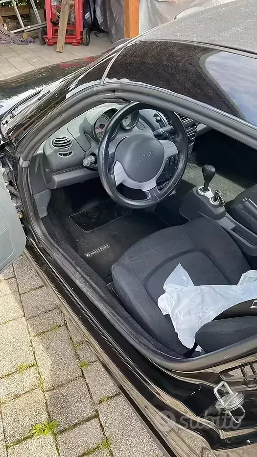 Usata Smart Roadster 82 CV (60 kW) 2004 Nero Cabrio