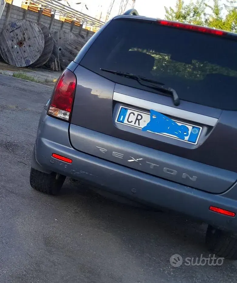 Usata SsangYong Rexton 165 CV (121 kW) 2005 Bluazzurro SUV