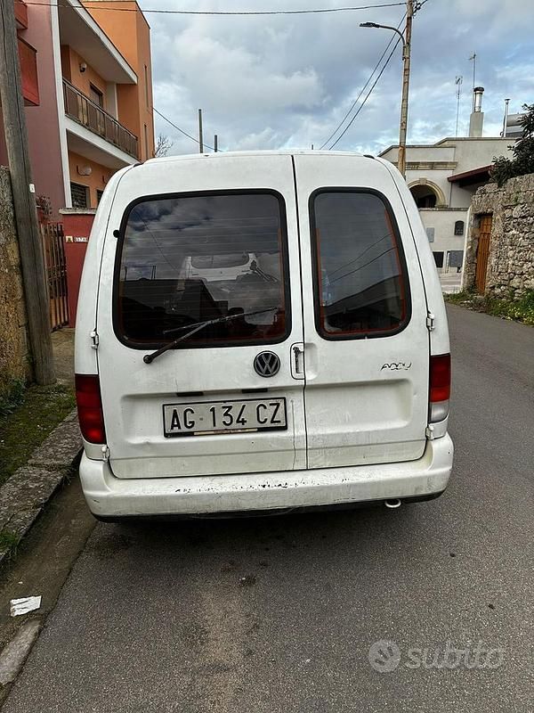 Usata VW Caddy 75 CV (55 kW) 1992 Bianco Monovolume