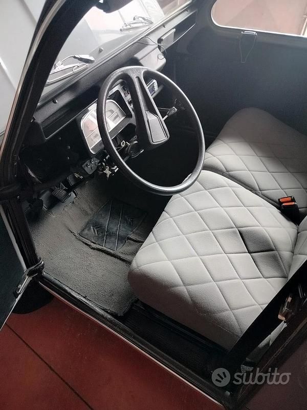 Usata Citroën 2CV Charleston 29 CV (21 kW) 1986 Berlina