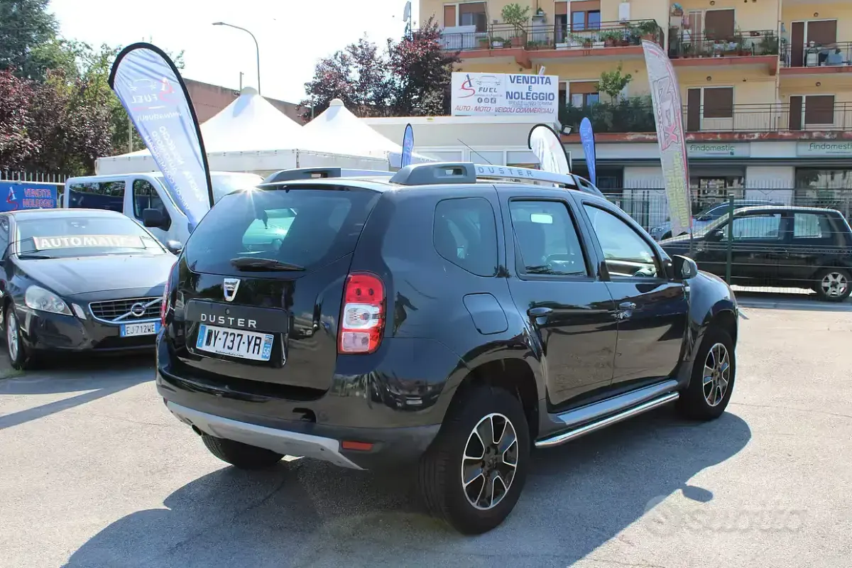 Usata Dacia Duster Prestige 125 CV (91 kW) 2016 Nero SUV