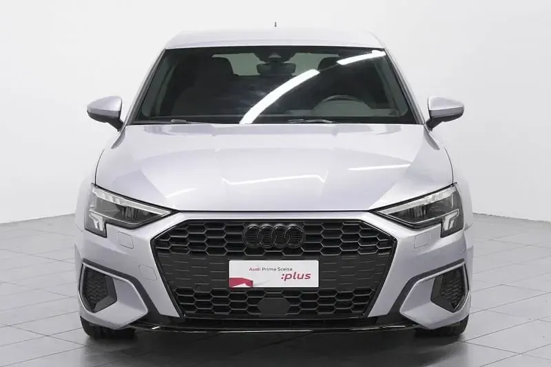 Usata Audi A3 Sportback Advanced 150 CV (110 kW) 2022 Argento Utilitaria
