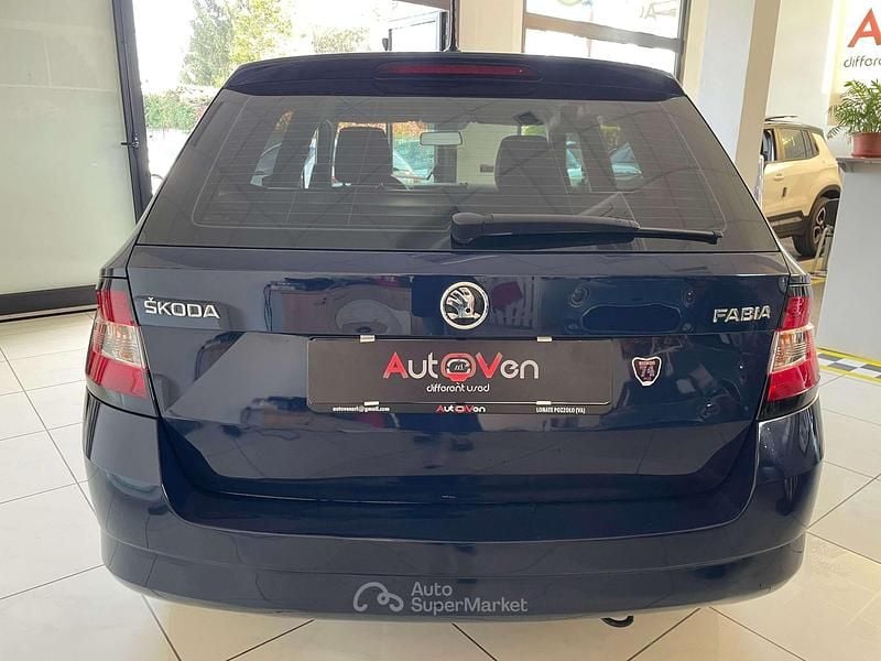 Usata Skoda Fabia Business Line 75 CV (55 kW) 2018 Blu pastello Station wagon