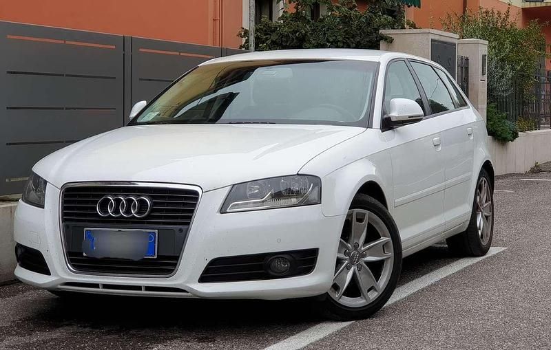 Usata Audi A3 Ambition 105 CV (77 kW) 2009 Bianco Utilitaria