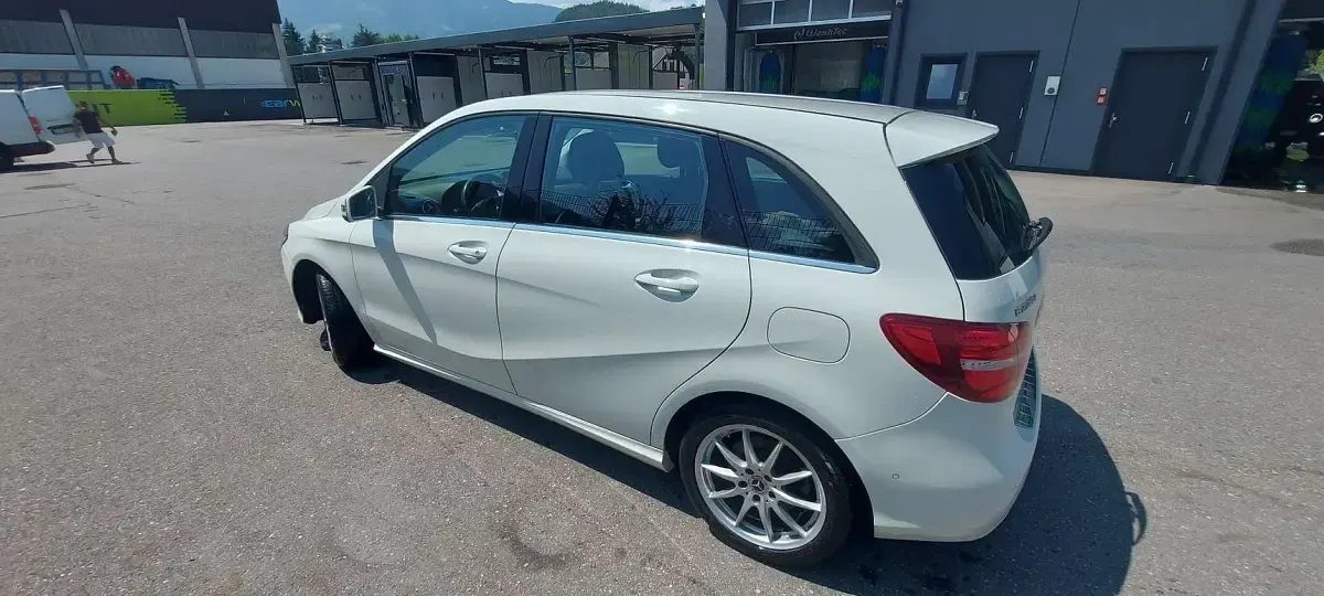 Usata Mercedes B200 136 CV (100 kW) 2017 Utilitaria