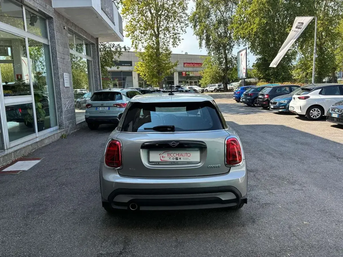 Usata Mini Cooper Essential 136 CV (100 kW) 2023 Grigio Utilitaria
