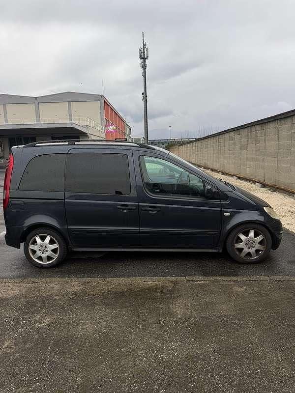Usata Mercedes Vaneo 91 CV (66 kW) 2005 Nero Monovolume