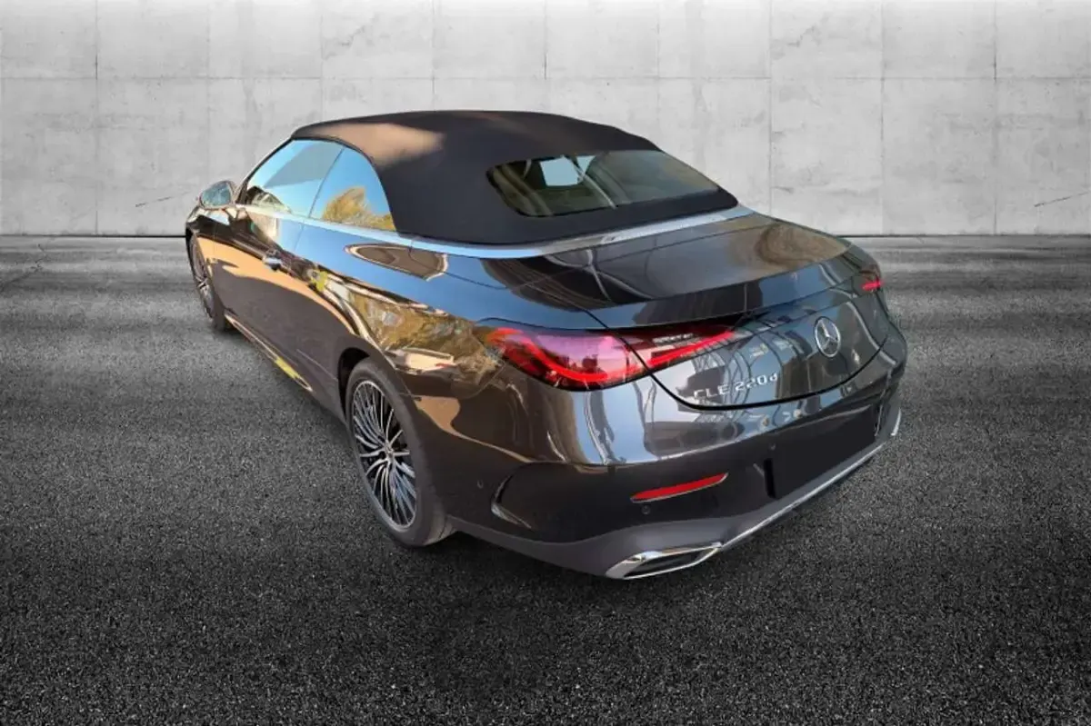 Usata Mercedes CLE220 Advanced 197 CV (144 kW) 2025 Grigio Cabrio