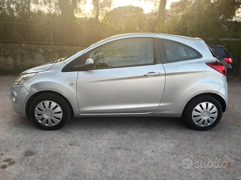 Usata Ford Ka Individual 69 CV (50 kW) 2012 Grigio Berlina