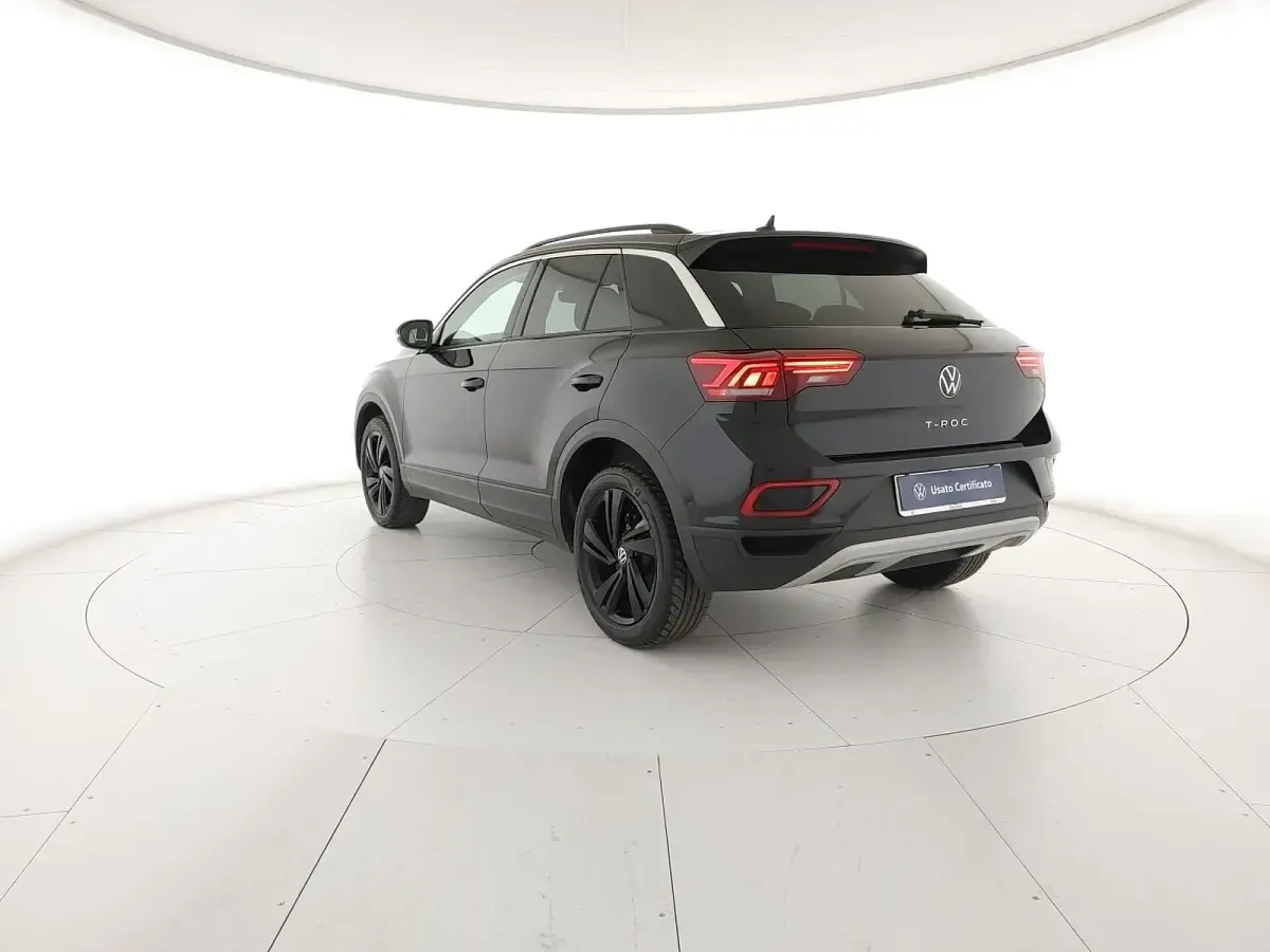 Usata VW T-Roc Sport 150 CV (110 kW) 2025 Deep black perlato SUV