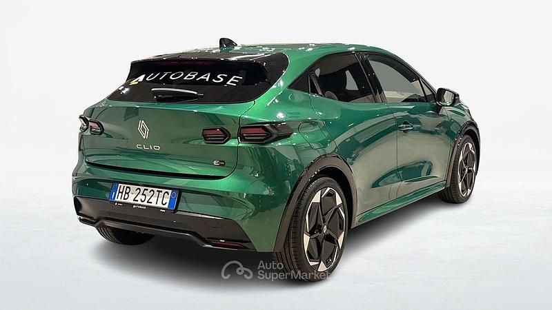 Usata Renault Clio V Techno 158 CV (116 kW) 2025 Verde Berlina