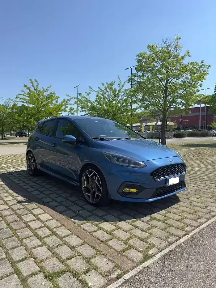 Usata Ford Fiesta ST 200 CV (147 kW) 2019 Blu Utilitaria