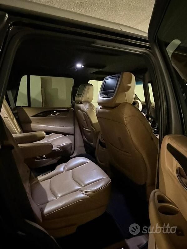 Usata Cadillac Escalade 500 CV (367 kW) 2019 Nero SUV