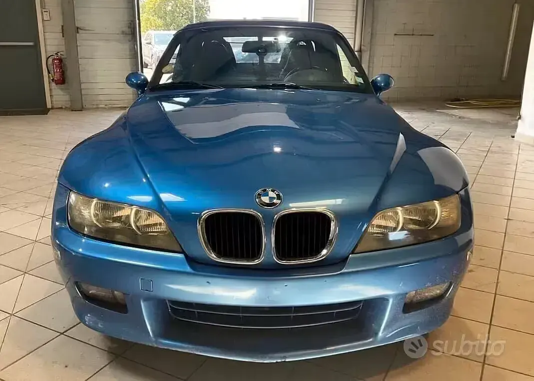 Usata BMW Z3 Efficient Dynamics 170 CV (125 kW) 2001 Bluazzurro Cabrio