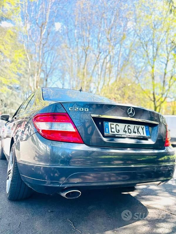 Usata Mercedes C200 Avantgarde 136 CV (100 kW) 2010 Grigio Berlina