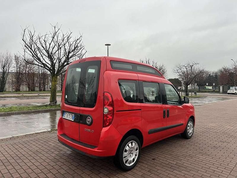 Usata Fiat Doblò Dynamic 105 CV (77 kW) 2014 Rosso Monovolume