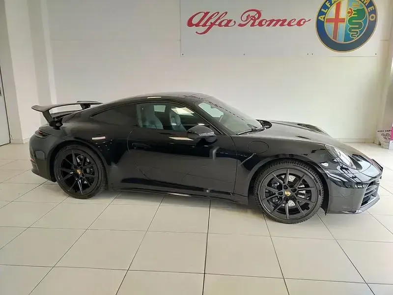 Usata Porsche 911 Carrera Chrono 394 CV (289 kW) 2025 Nero Coupé