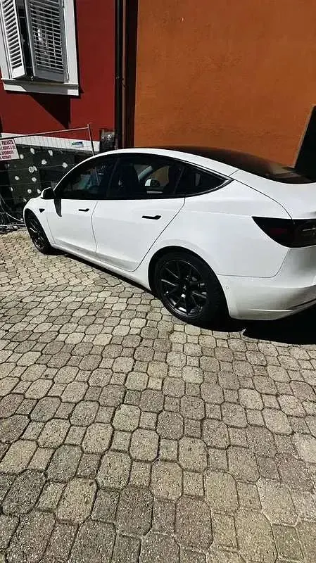 Usata Tesla Model 3 Long Range AWD 152 kW (208 CV) 2021 Bianco Berlina