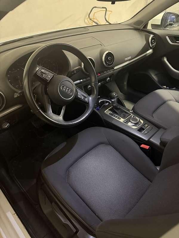 Usata Audi A3 Business 116 CV (85 kW) 2018 Bianco Berlina