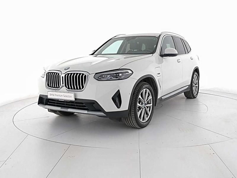 Usata BMW X3 Efficient Dynamics 184 CV (135 kW) 2022 Bianco SUV
