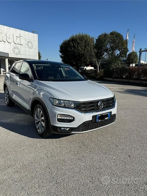 Usata VW T-Roc Style 116 CV (85 kW) 2018 Bianco SUV